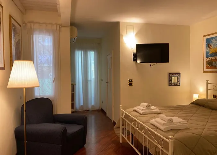 Araba Fenice Apartments - Bari Centro
